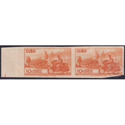 1961.198 CUBA 1961 10c IMPERFORATED PROOF SPECIAL DELIVERY PAIR MOTO POSTMAN.