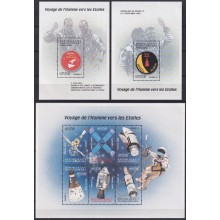 F-EX62603 MADAGASCAR MNH 2000 SPACE COSMOS EXPLORATION ROCKET VOYAGE MOON.