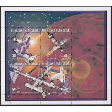 F-EX62602 MADAGASCAR MNH 1996 SPACE COSMOS EXPLORATION ROCKET MIR STATION.