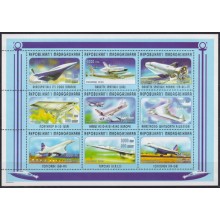 F-EX62601 MADAGASCAR MNH 1998 SPACE COSMOS EXPLORATION ROCKET AIRPLANE AVION.