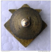 PIN-4 CUBA HISTORICAL PIN. COLEGIO D-P-C. SCHOOL