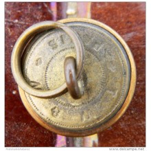 PIN-42 SPAIN ESPAÑA BOTON PARIS. S. XIX. BOMBERO?