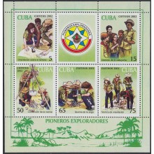 2002.179 CUBA 2002 MNH SPECIAL FORMAT CUBAN BOYS SCOUTS . ONLY 10.000 ISSUE