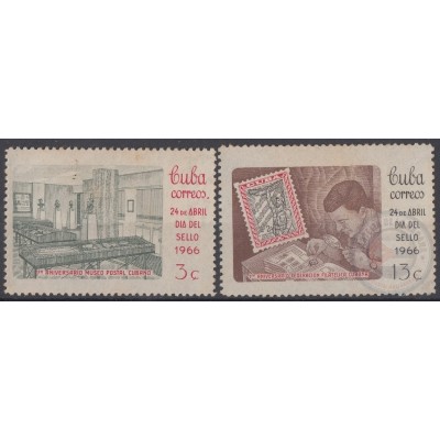 1966.120 CUBA 1966 Ed.1333-34. DIA DEL SELLO, STAMP DAY, POSTAL MUSEUM. LIGERAS MANCHAS.
